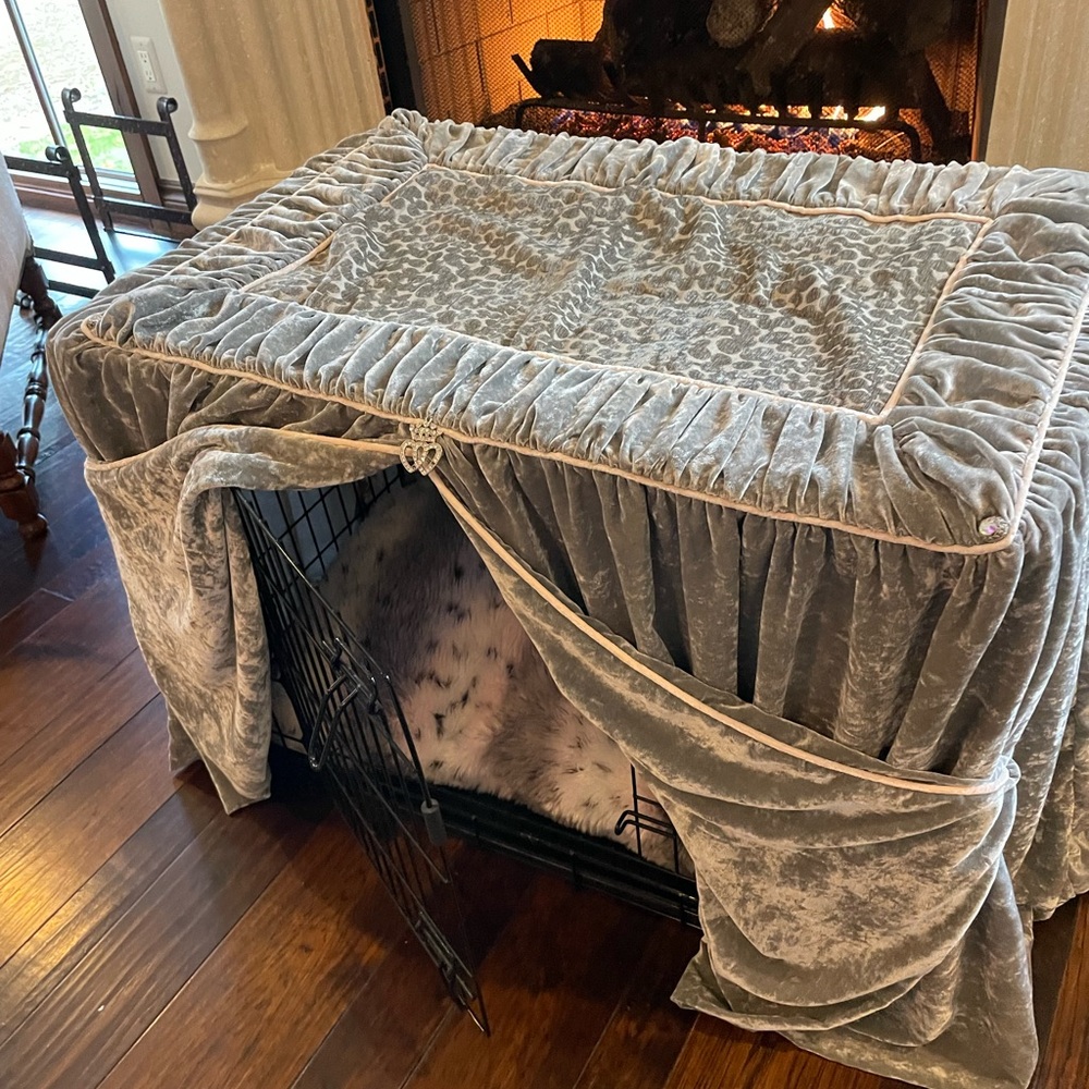 Crate Cover and Pillow Cover - Picture 13 of 15